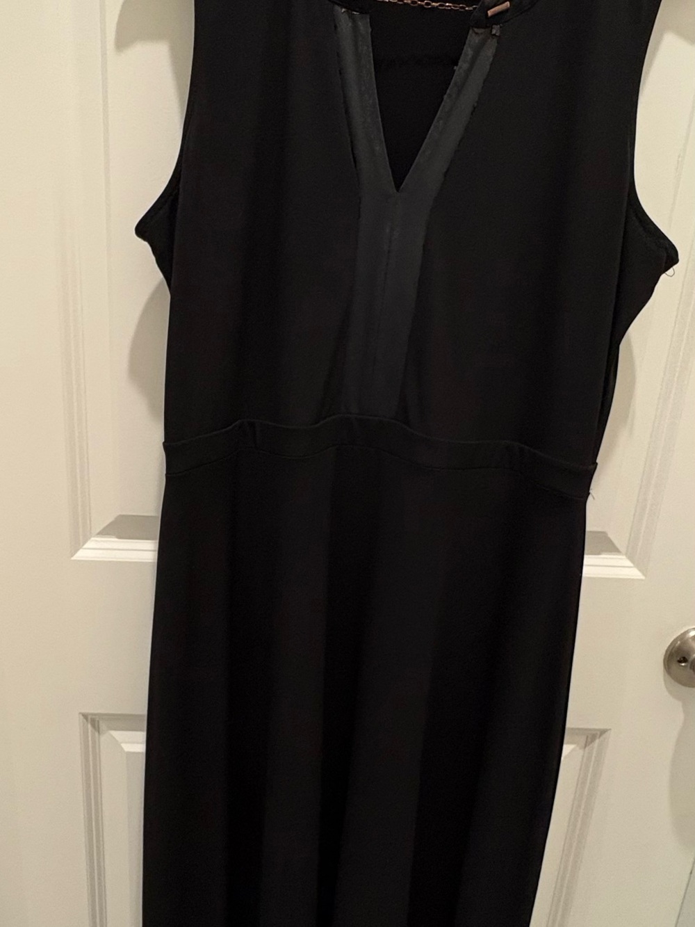 Calvin Klein Black Sleeveless Midi Dress XL / Rose Gold Chain V-neck Career